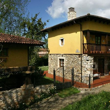 El Trebano Guest House Cardes  Exterior photo